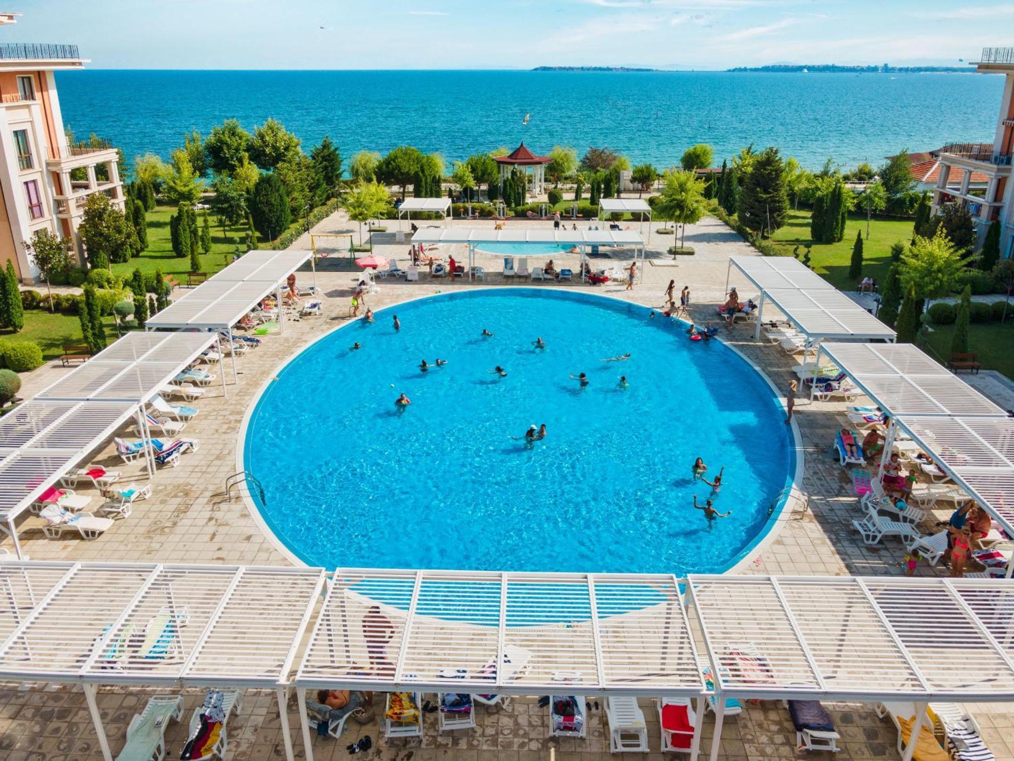 Prestige Fort Beach - Full Board Święty Włas Zewnętrze zdjęcie